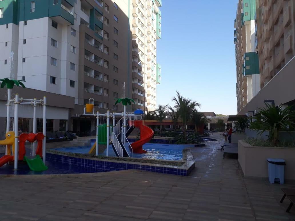 Olimpia Park Resort - 100M Do Parque Thermas Dos Laranjais Dış mekan fotoğraf